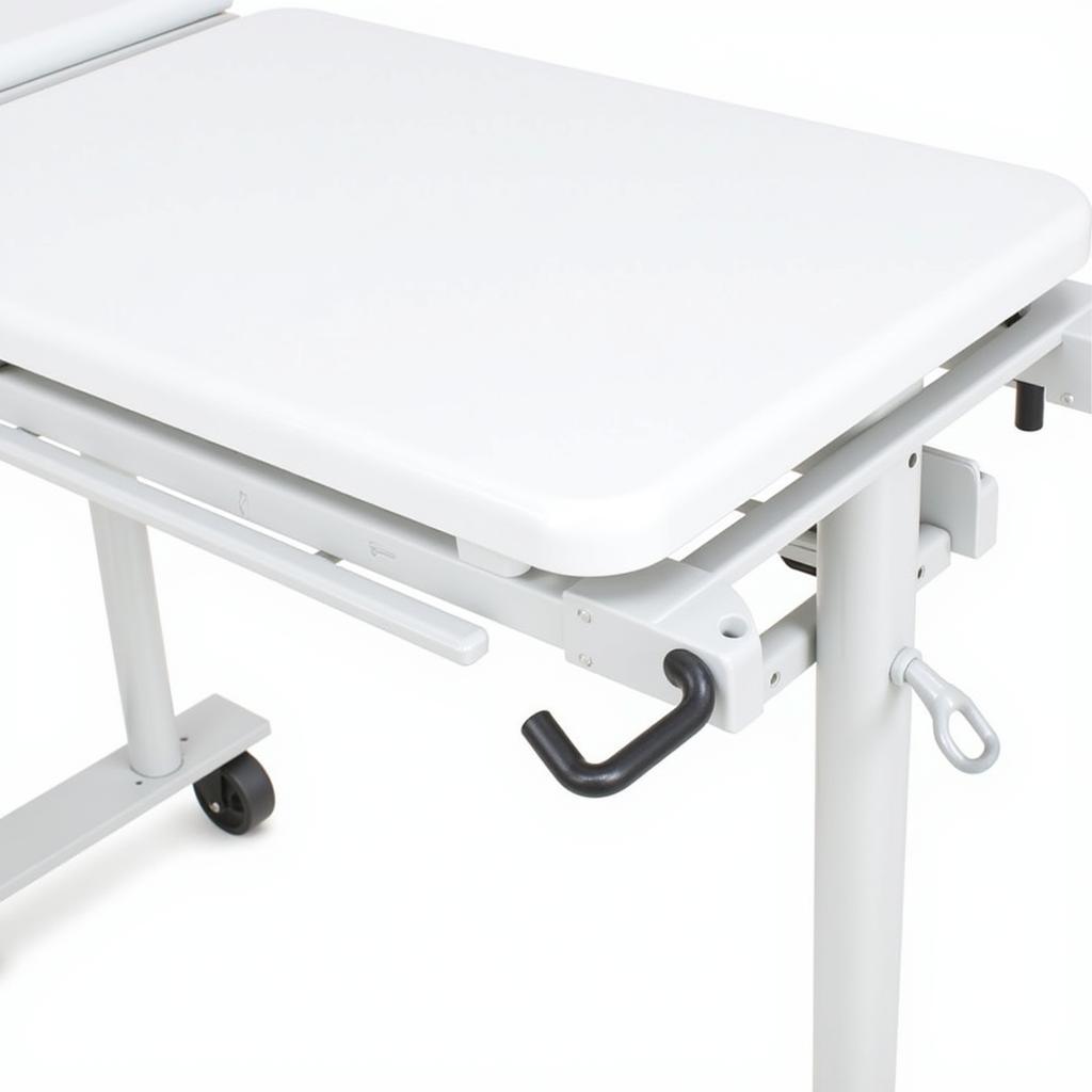 Key Features of Hospital Rolling Tables